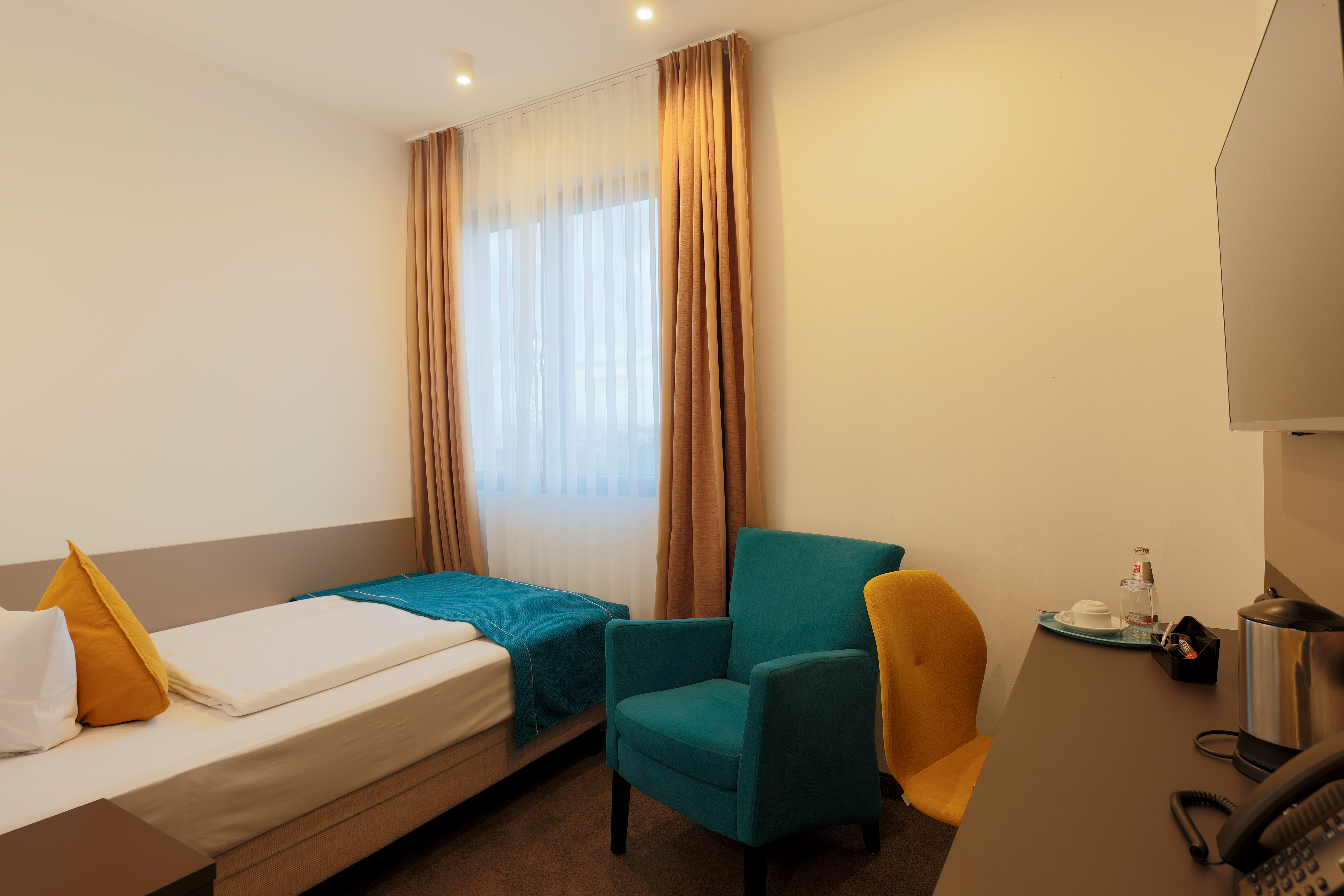 Solo Compact Room
